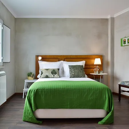 Bed & Breakfast Mercearia D'alegria Boutique Peniche