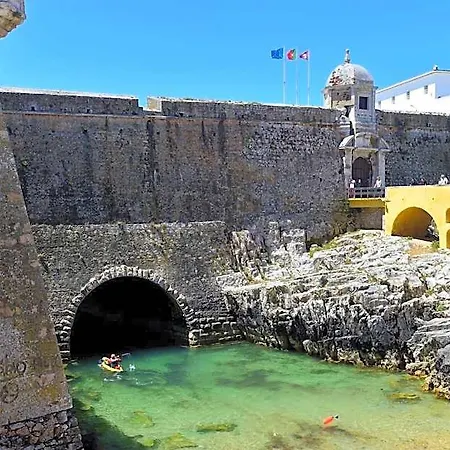 Mercearia D'alegria Boutique 3* Peniche
