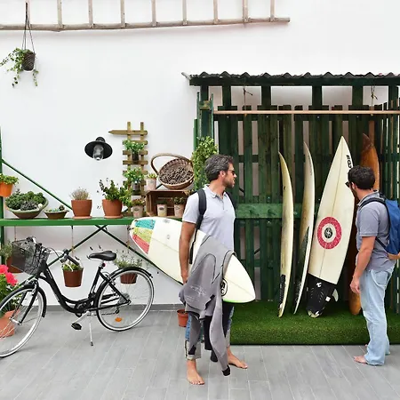 Alojamento de Acomodação e Pequeno-almoço Mercearia D'alegria Boutique Peniche