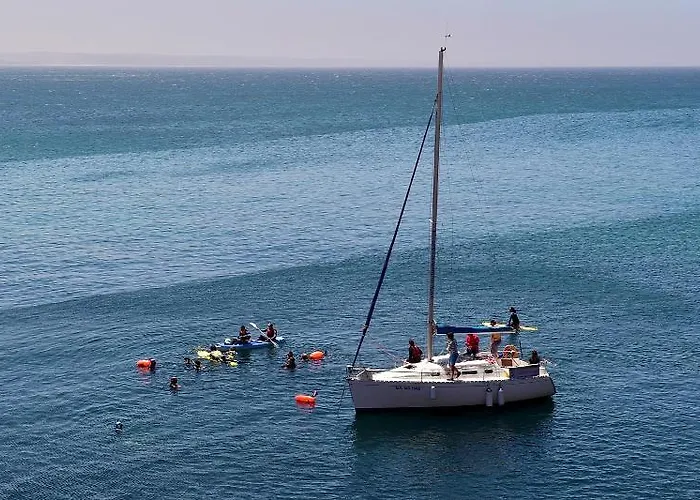 Bed & Breakfast Mercearia D'alegria Boutique Peniche